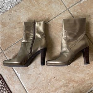 New Women’s Gold Leather Boots